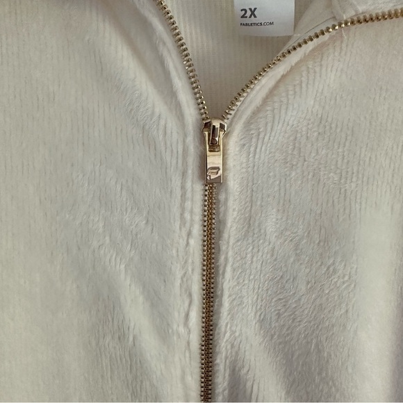 Size 2X Fabletics Cozy Cord Zip Fuzzy Onesie - Picture 8 of 11